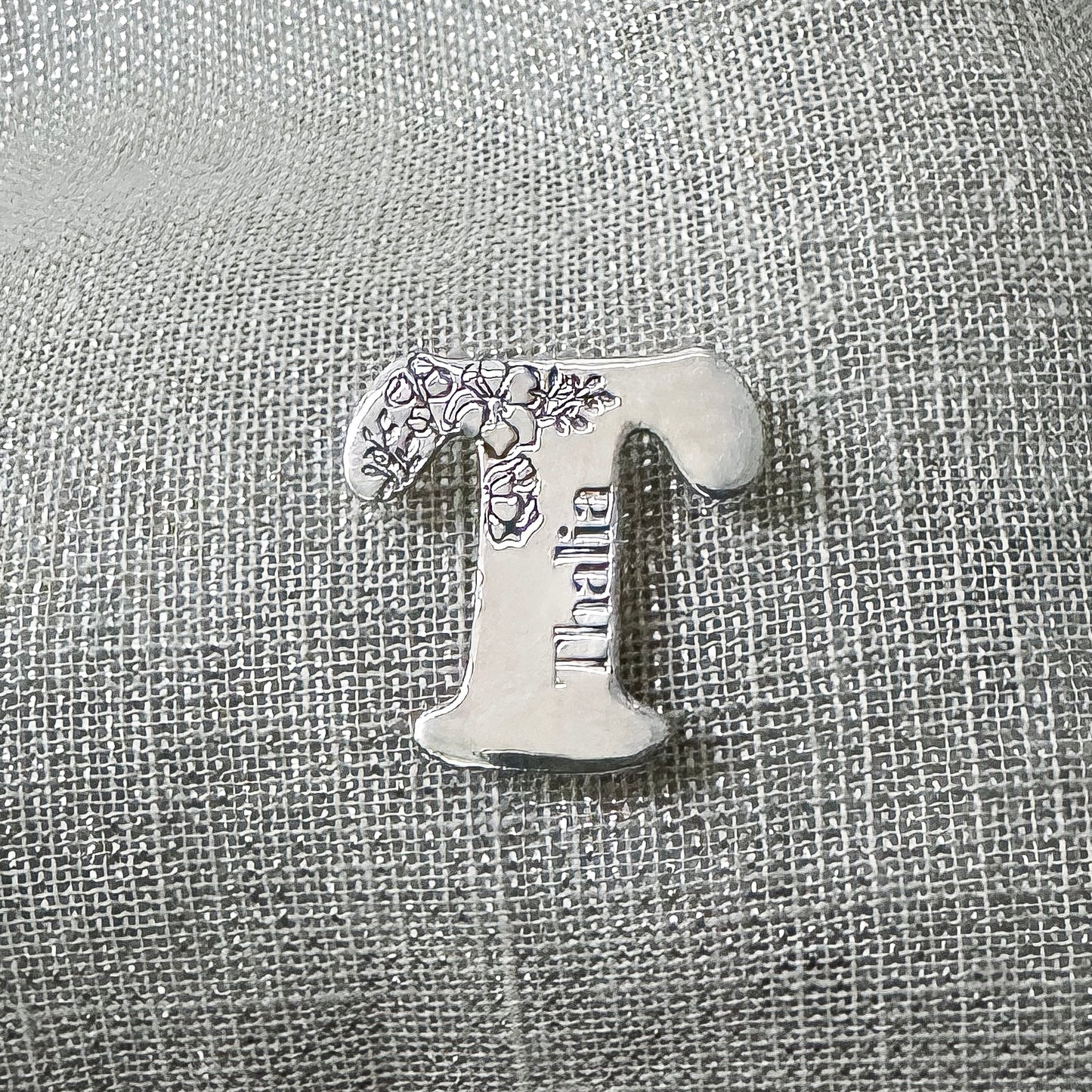 Thalia Baby Pin
