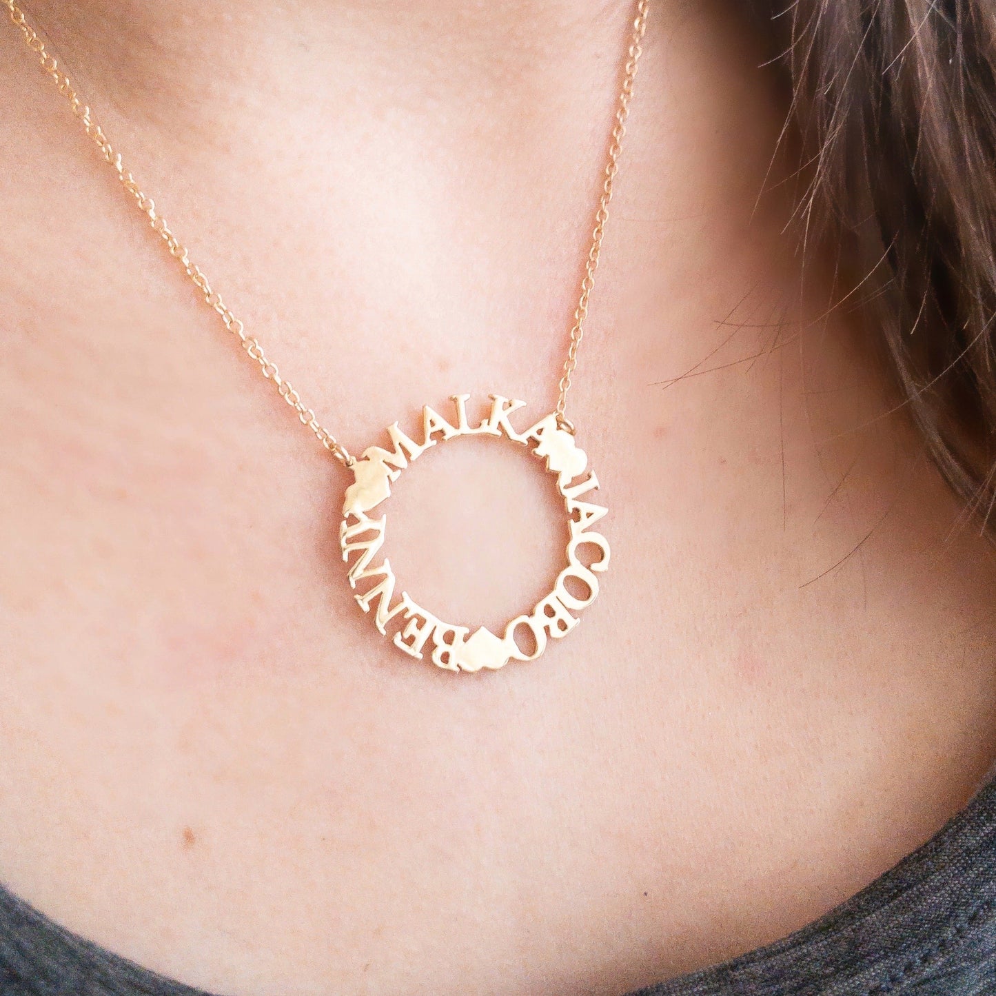 Circle name necklace
