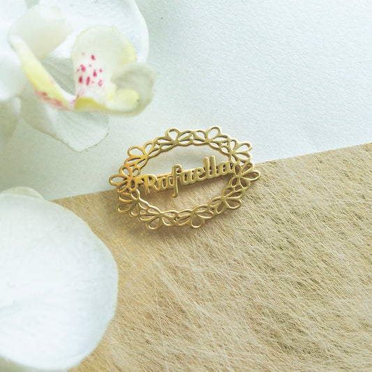 Alfiler con el nombre del bebé